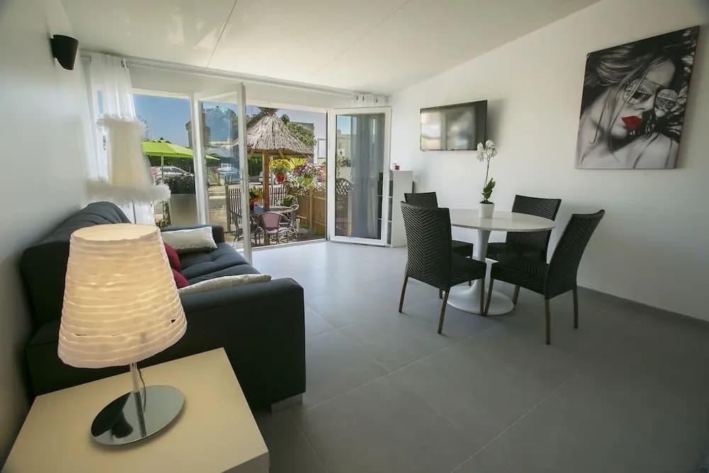Hotel & Appartements Le Grand Large bord de mer - Miniature 7