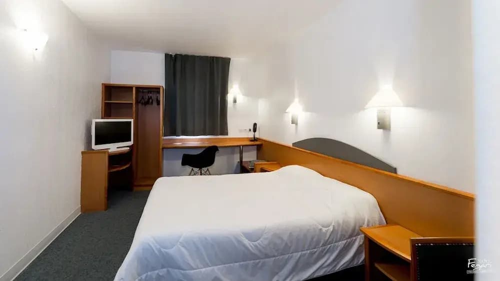 Hôtel First Rodez - Photo 3