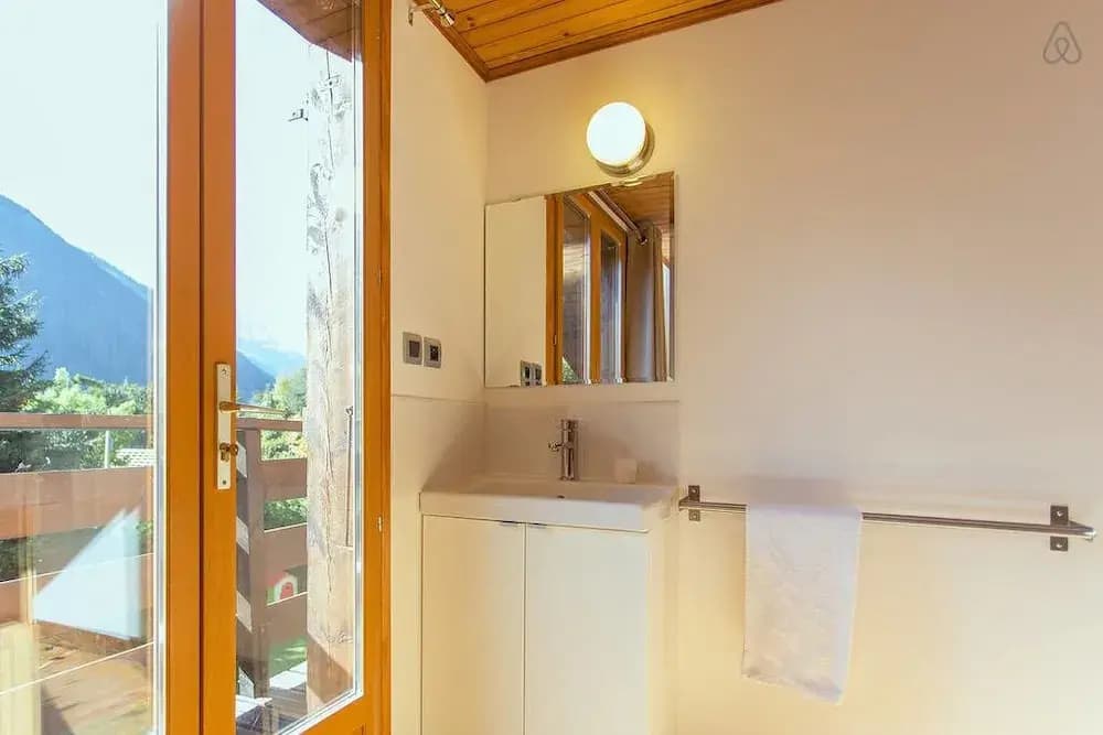 Chalet Falcon - Miniature 7
