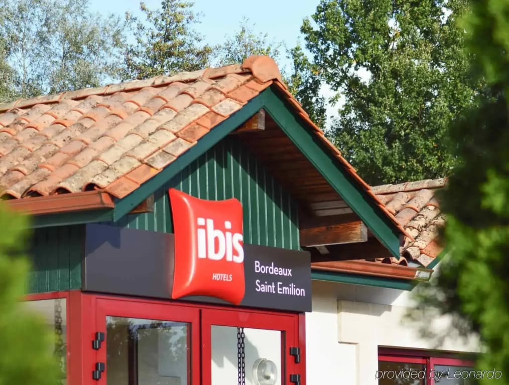 Ibis Saint Emilion - Photo 1