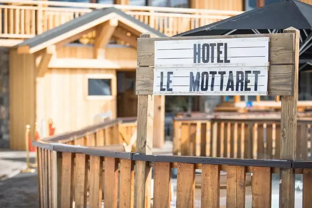 Madame Vacances Hotel Le Mottaret - Photo 1