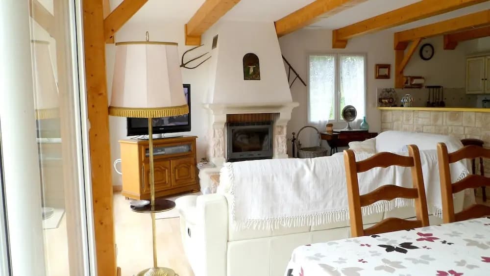 House With 3 Bedrooms in Nages, With Wonderful Lake View and Enclosed - Photo 4