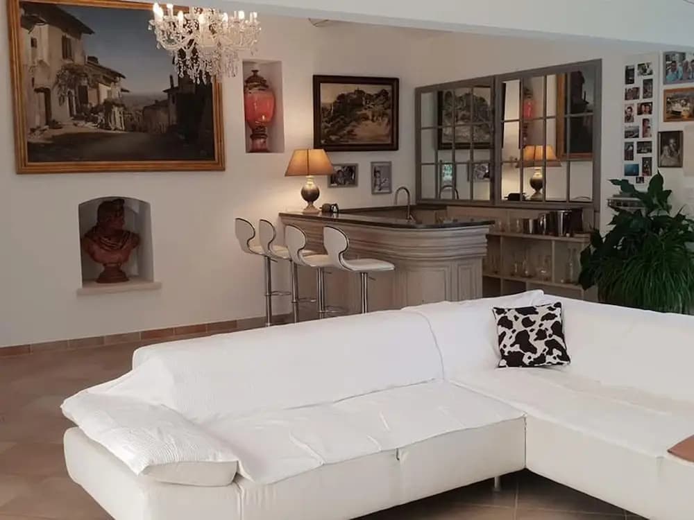 Villa in an Idyllic and Relaxing Setting Near Orange - Miniature 8
