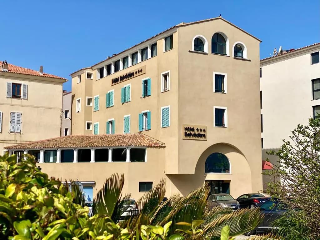 Hôtel Belvédère - Photo 1