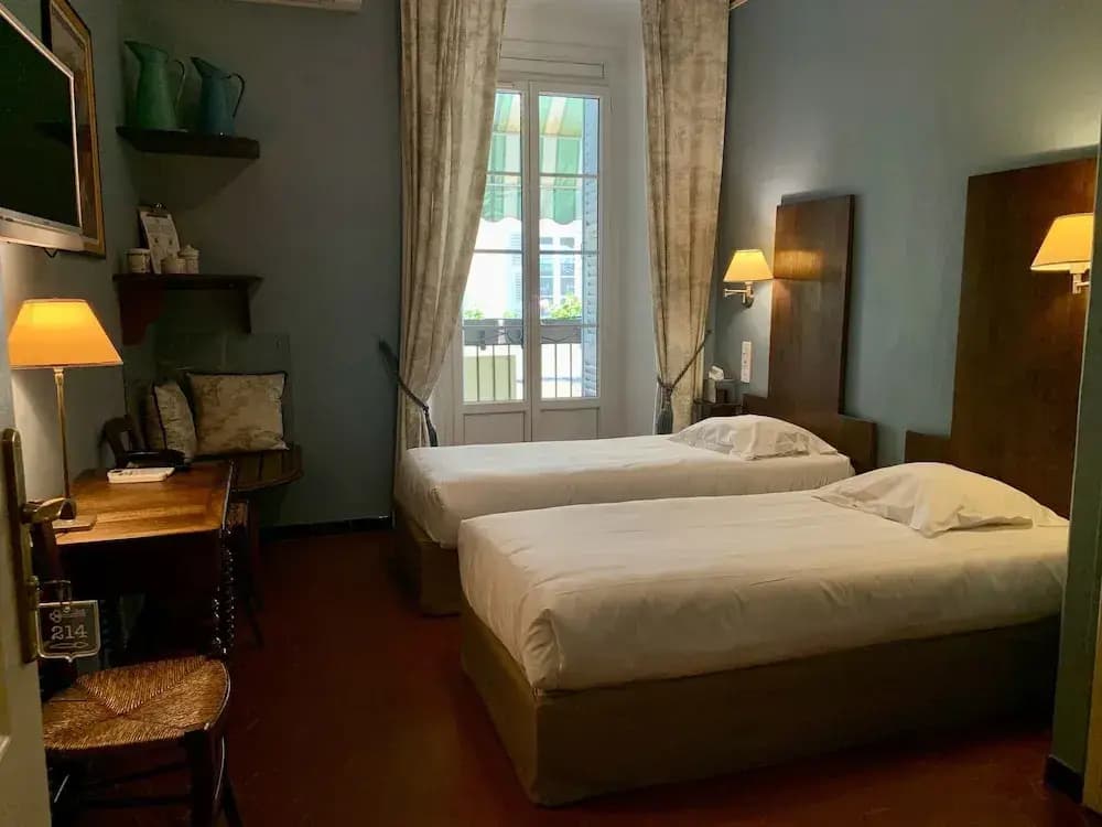 Hotel Central Bastia - Photo 4
