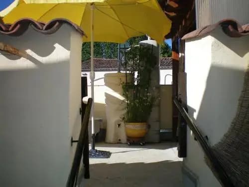 T2 dans maison de village - Miniature 7