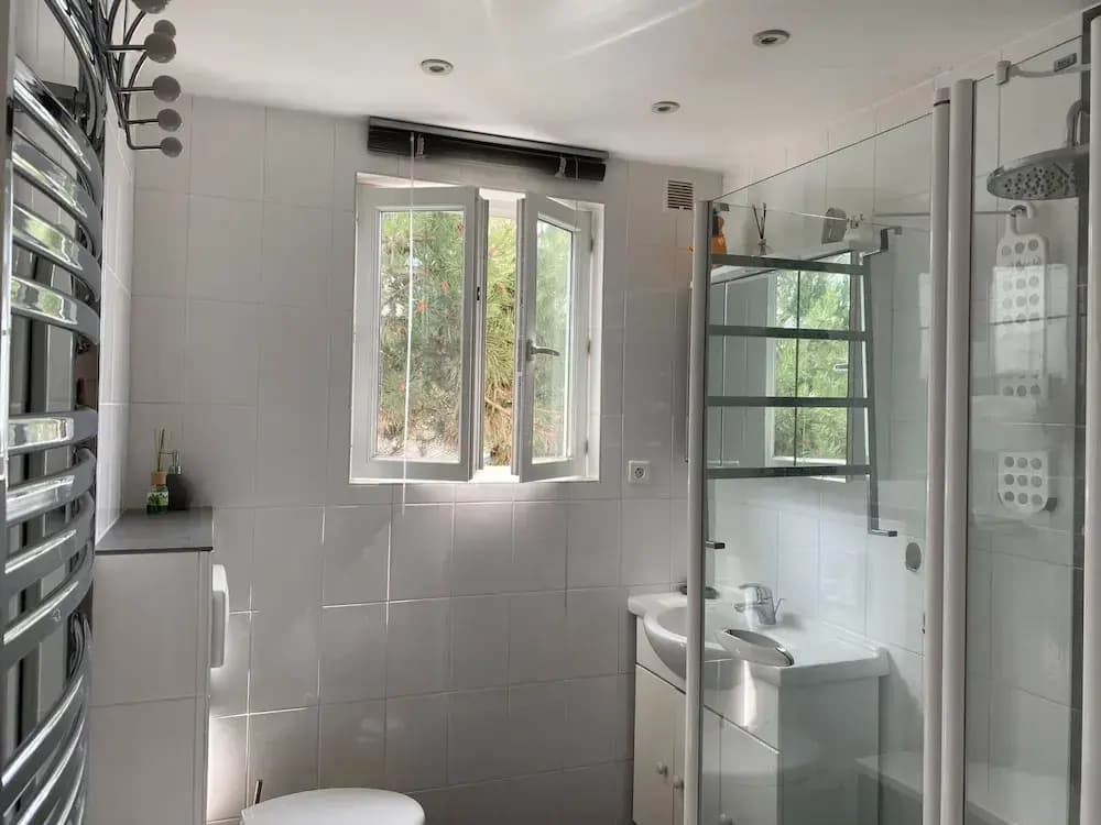 Beautiful Apartment, 2 Terraces, Near Beach - Miniature 7