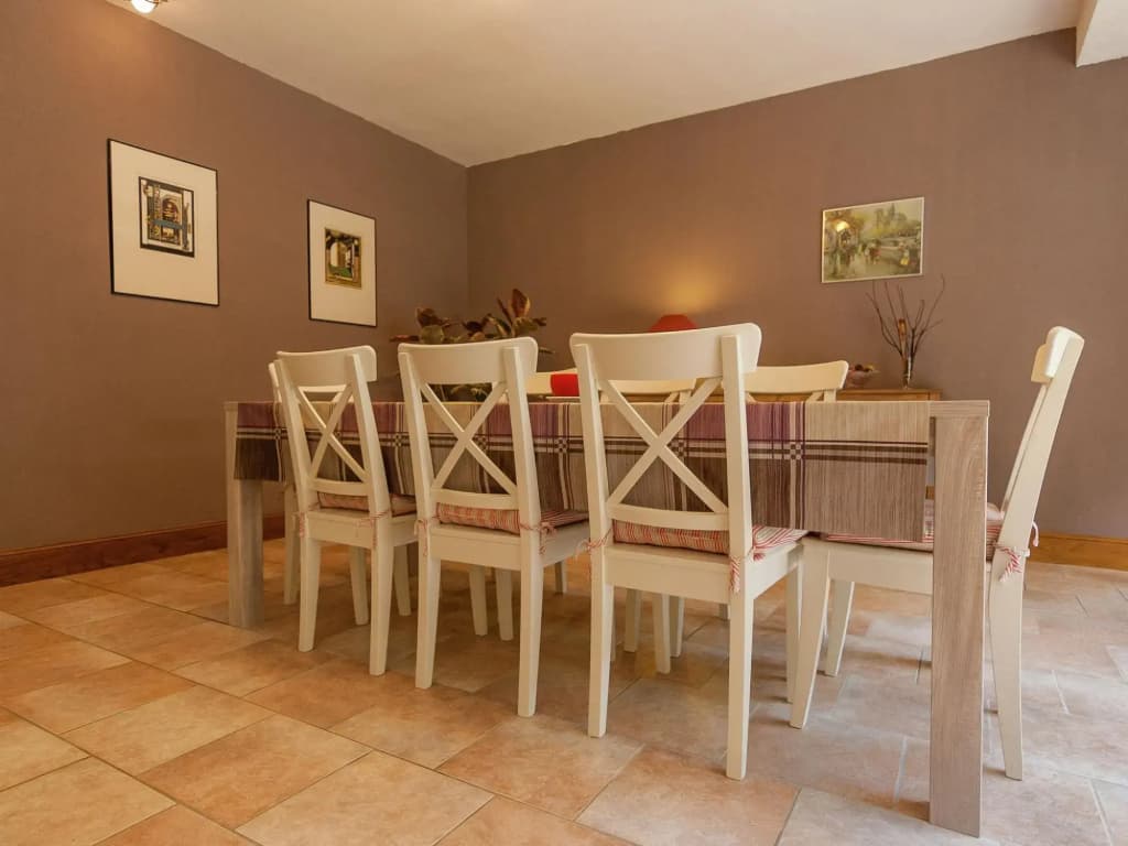 Spacious Farmhouse With Private Heated Pool in a Rustic Garden - Miniature 6