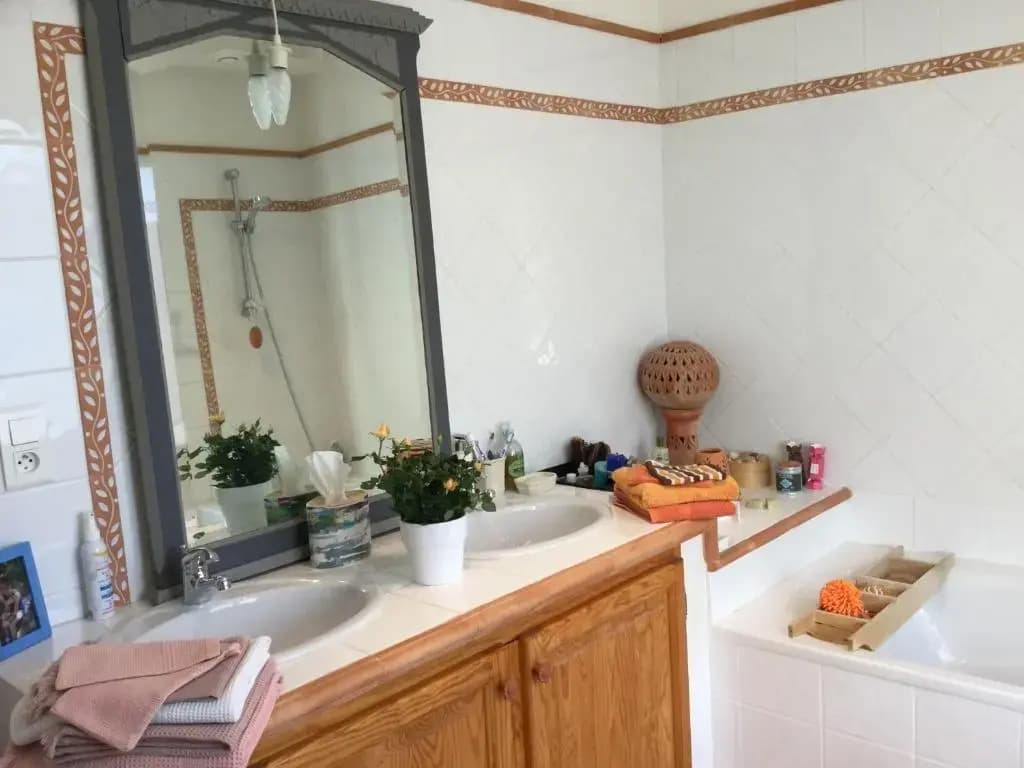 Jolie Maison de Vacances Avec Piscine Privée, Au Cœur du Village de Mouriès, Dans Le Parc Naturel Régional Des Alpilles, 4...