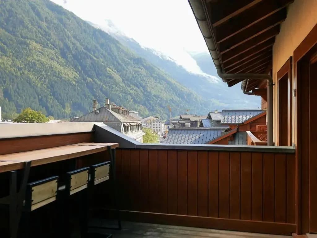 APARTMENT LONGVIEW - Central Chamonix - Sleeps 8 - Photo 1