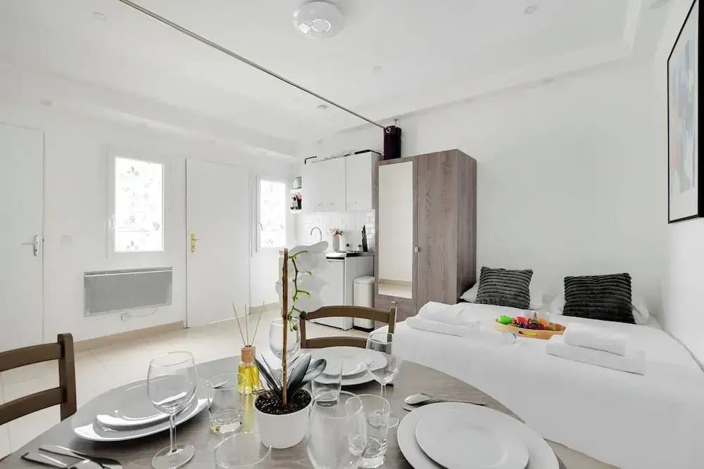 Charming Studio for 2 - Near Voltaire & 11th Arr. Town Hall, Paris - Photo 5