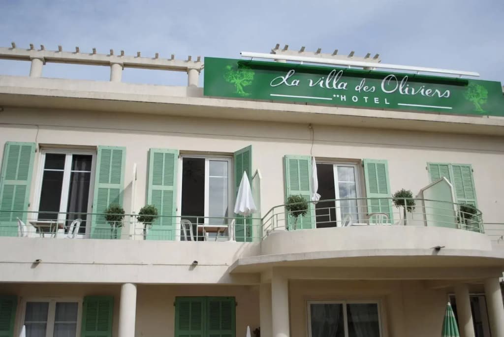 La Villa des Oliviers - Photo 1