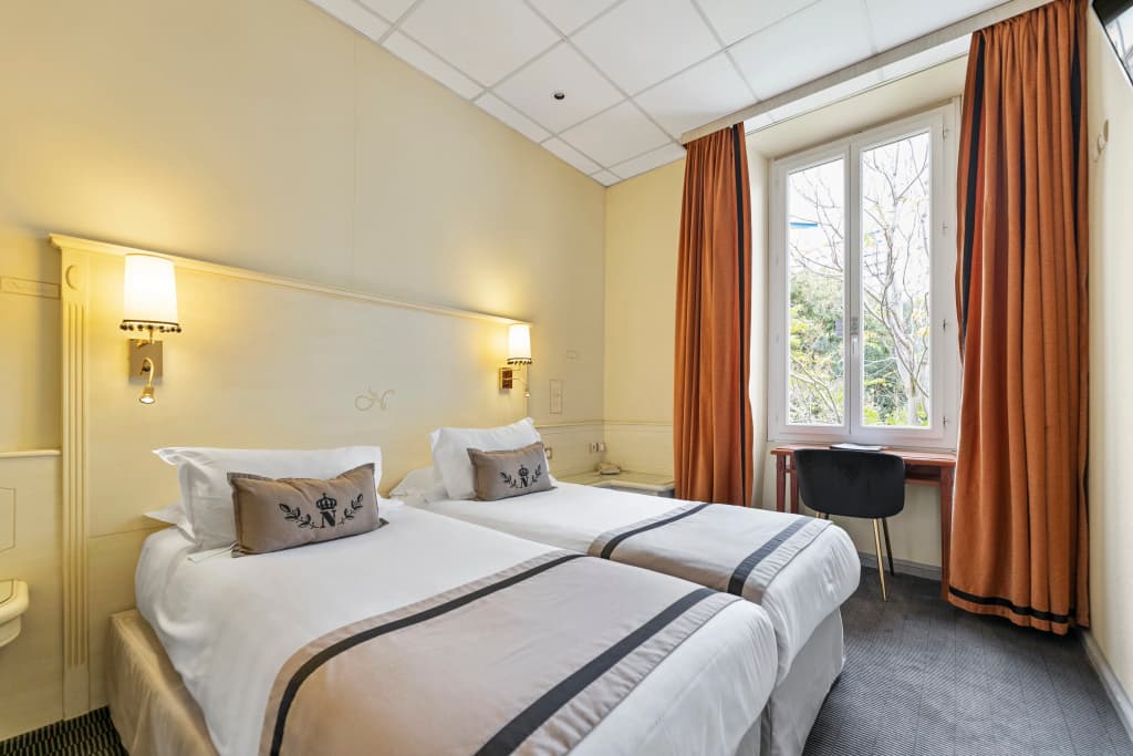 Hotel Napoleon - Photo 5