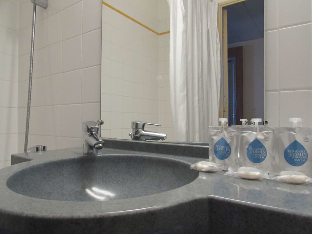 Tulip Hotels & Residences – Marne-la-Vallee Torcy - Miniature 8