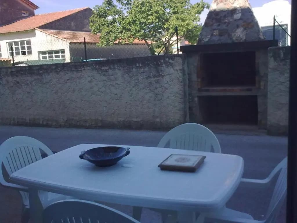 STUDIO CLIMATISE. Proche parking, commerces et mer - Miniature 8
