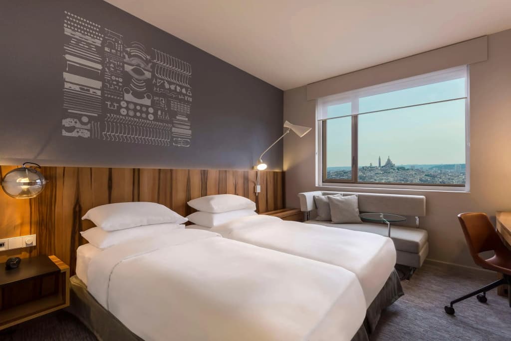 Hyatt Regency Paris Etoile Hotel - Photo 2