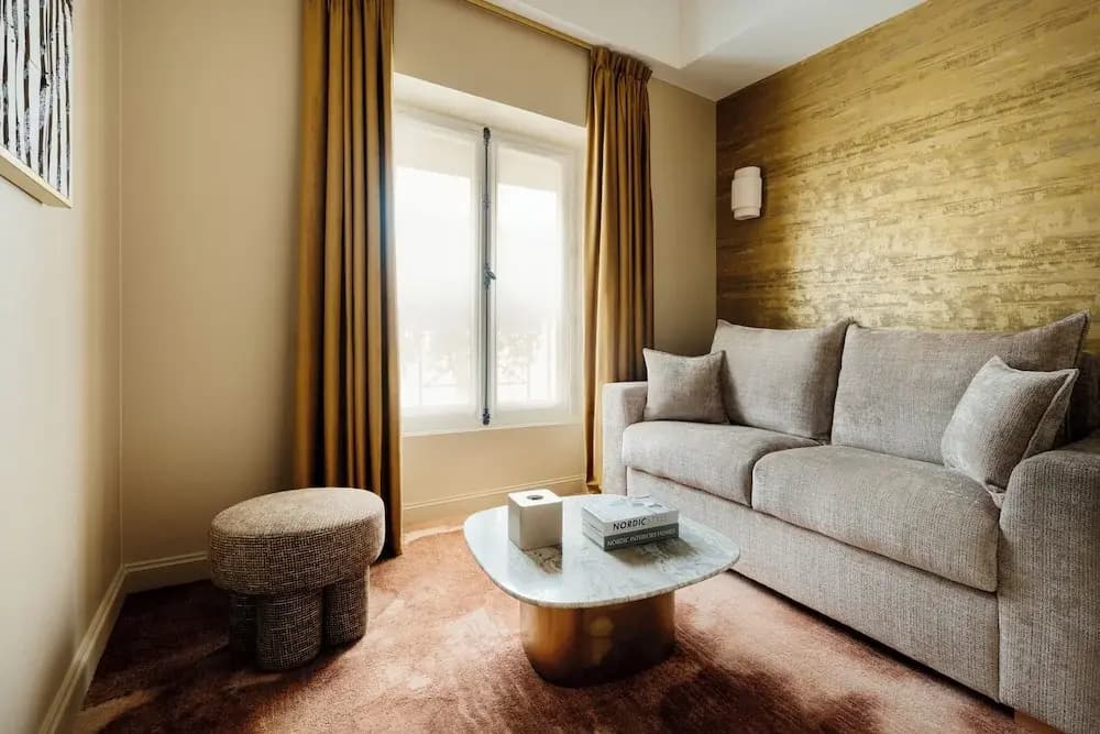 Jills Hotel - Photo 5