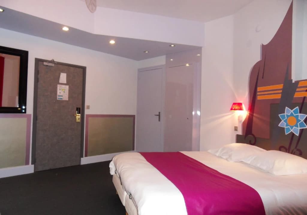 Splendid Hotel Centre Gare - Miniature 6