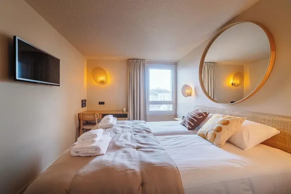 Hotel Bhoma Troyes - Photo 2