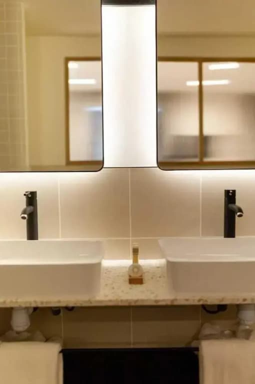 Hotel Tinah: Elegance and Comfort Near the Champs-elysees - Miniature 6