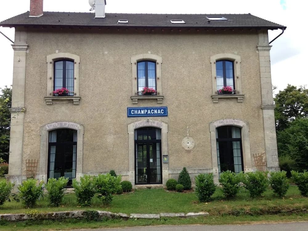 La Gare aux Oiseaux - Photo 1