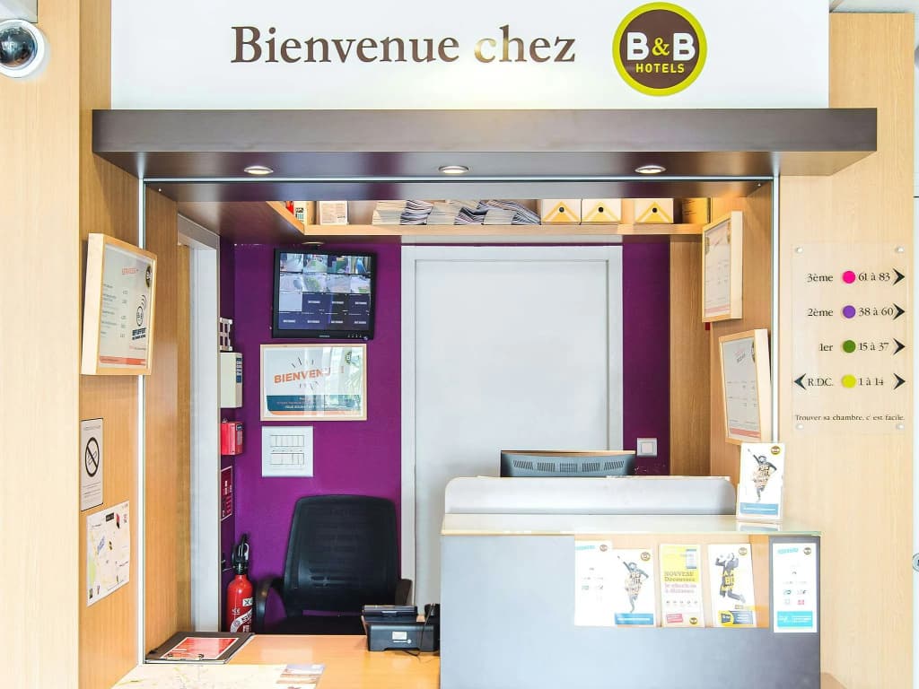 B&B HOTEL Toulouse Basso Cambo - Photo 2