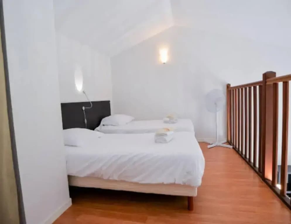 Apartment in Azille Near Lac de Jouarres - Photo 2