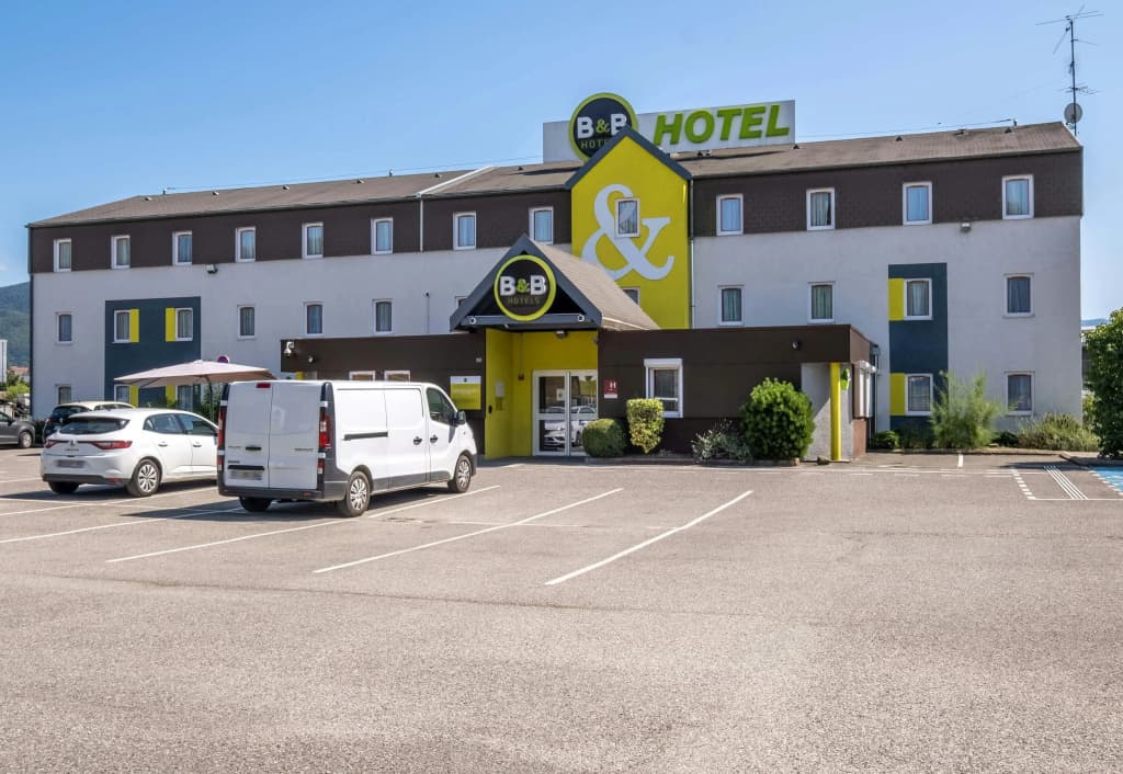 B&B HOTEL Annecy Argonay - Photo 1