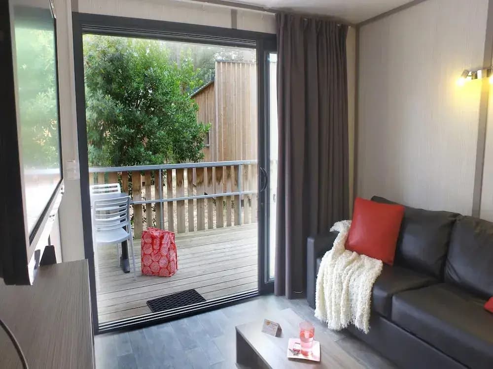 Apartment by Opal Coast Beach With Pool Access - Photo 4