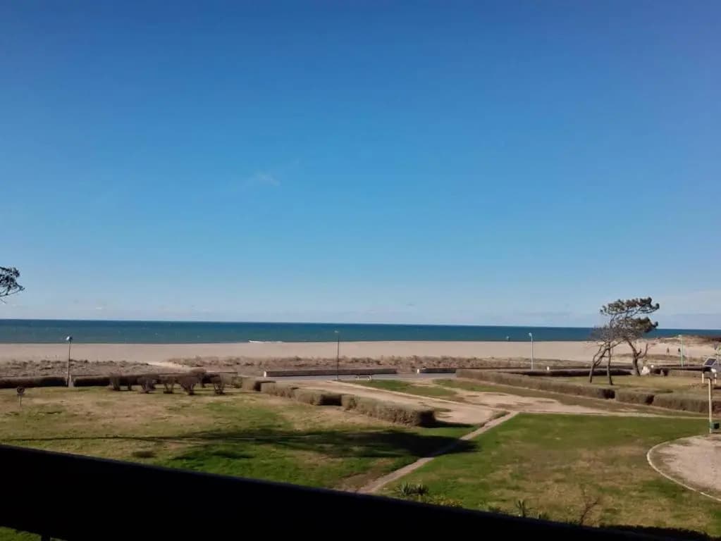Accès direct plage pour ce T2 avec parking privatif 4PC125 - Miniature 8