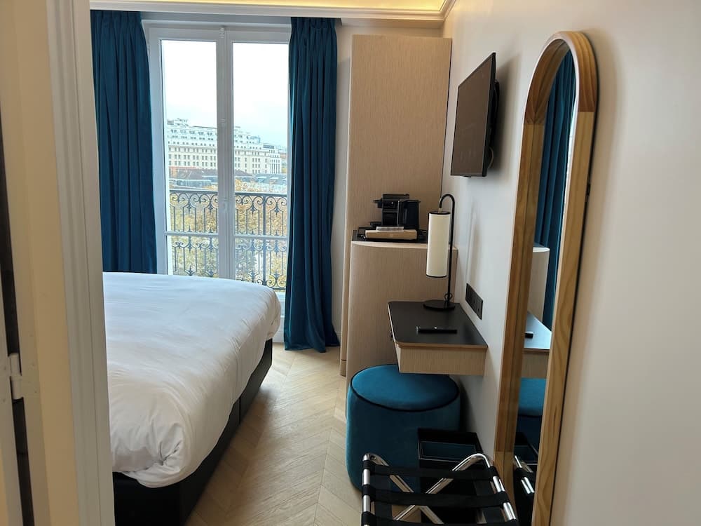 Eiffel Yard Hotel - Miniature 6