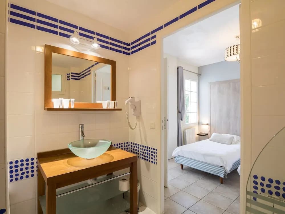 Colorful Apartment in Basque Style in a Green Environment - Miniature 6