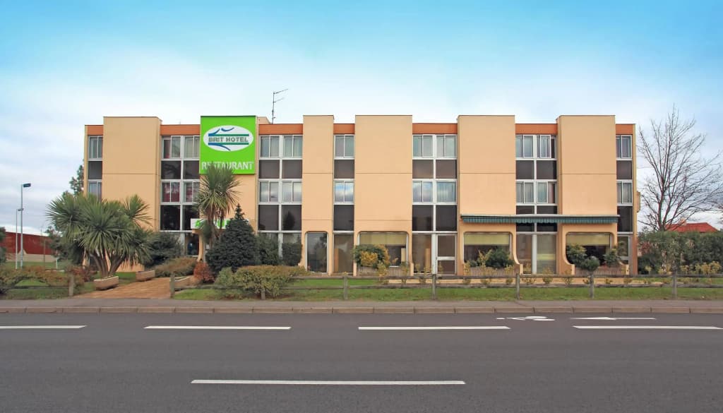 Brit Hotel Toulouse Colomiers - L'Esplanade - Photo 1