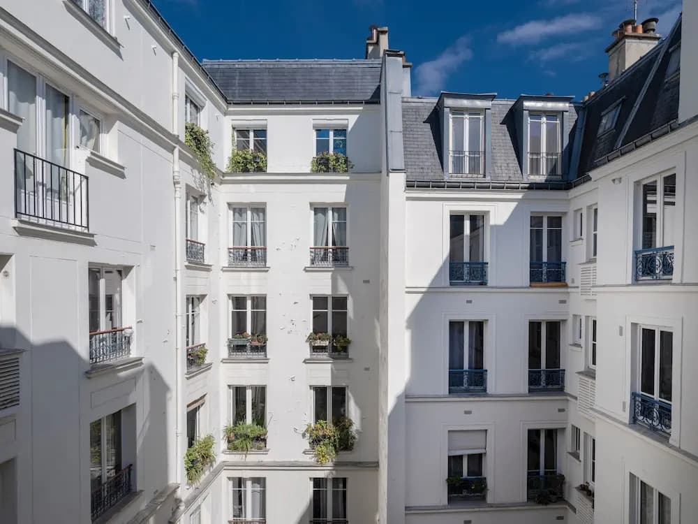 Paris Haussmann Elegant Residence - Photo 1