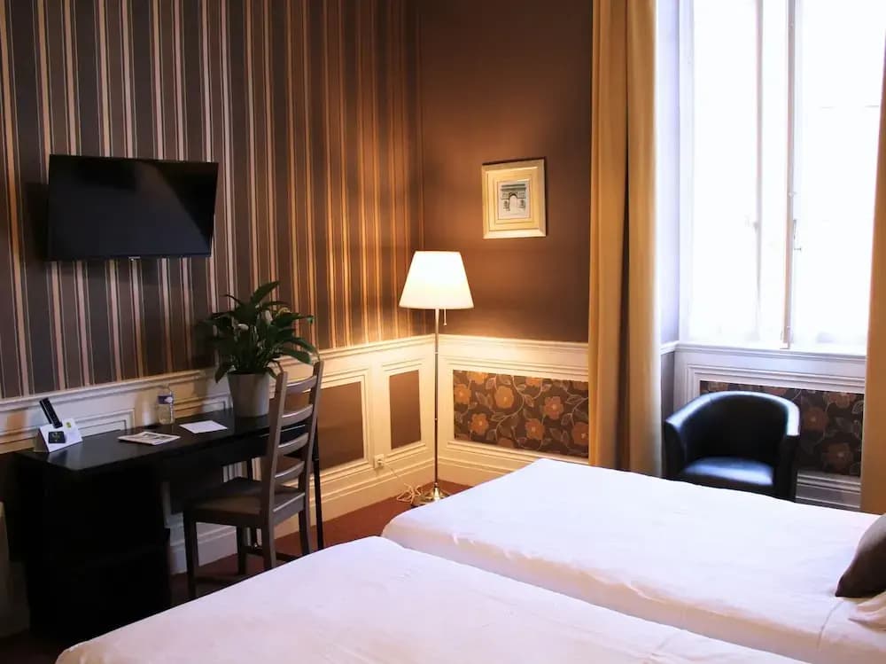 Grand Hôtel de Bourbon-Lancy - Logis - Restaurant et Spa - Miniature 7