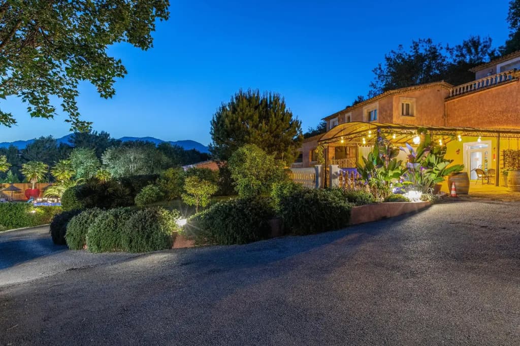 Hotel Les Bastides St Paul - Photo 1