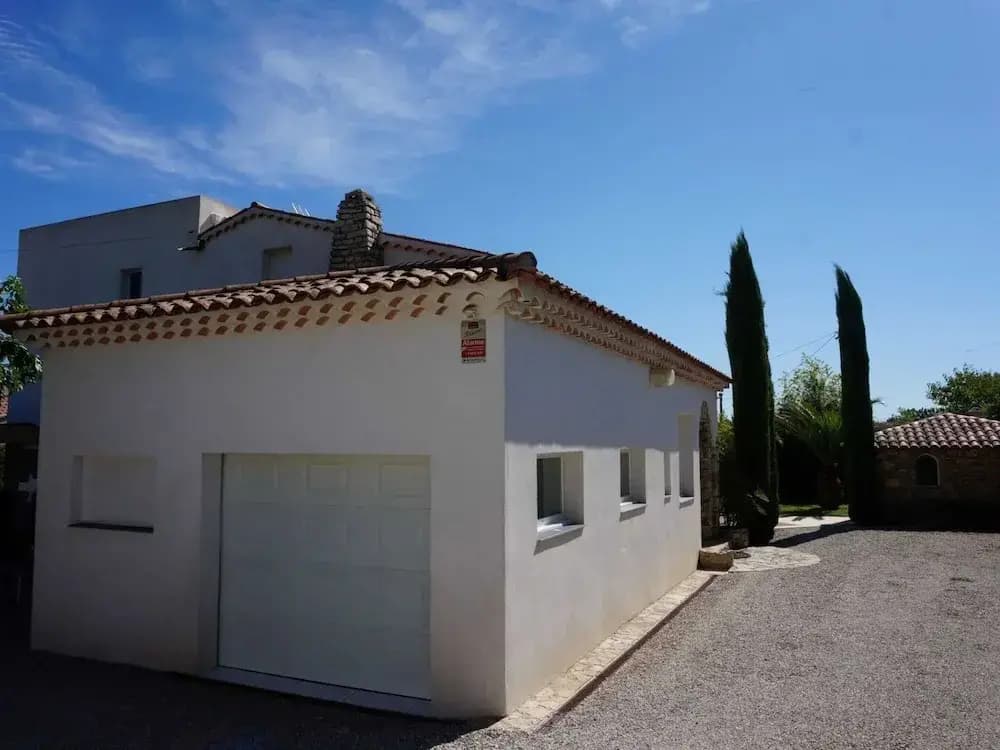 Holiday Home With Private Pool - Photo 1