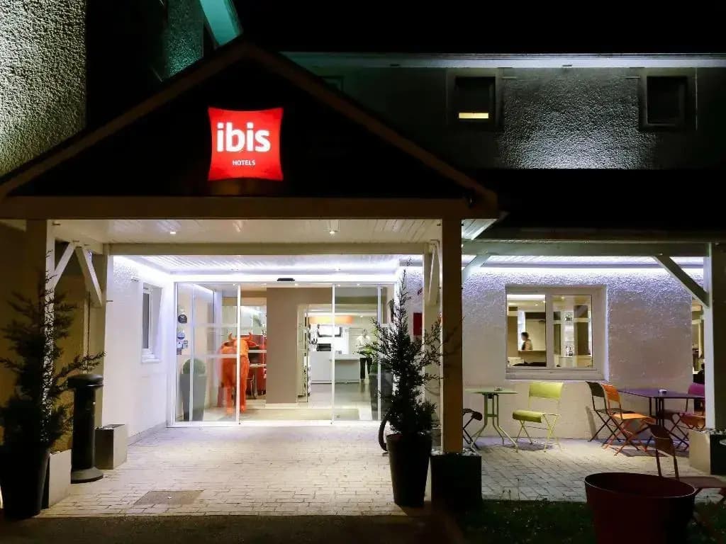 Hôtel ibis Dole Sud Choisey - Photo 1