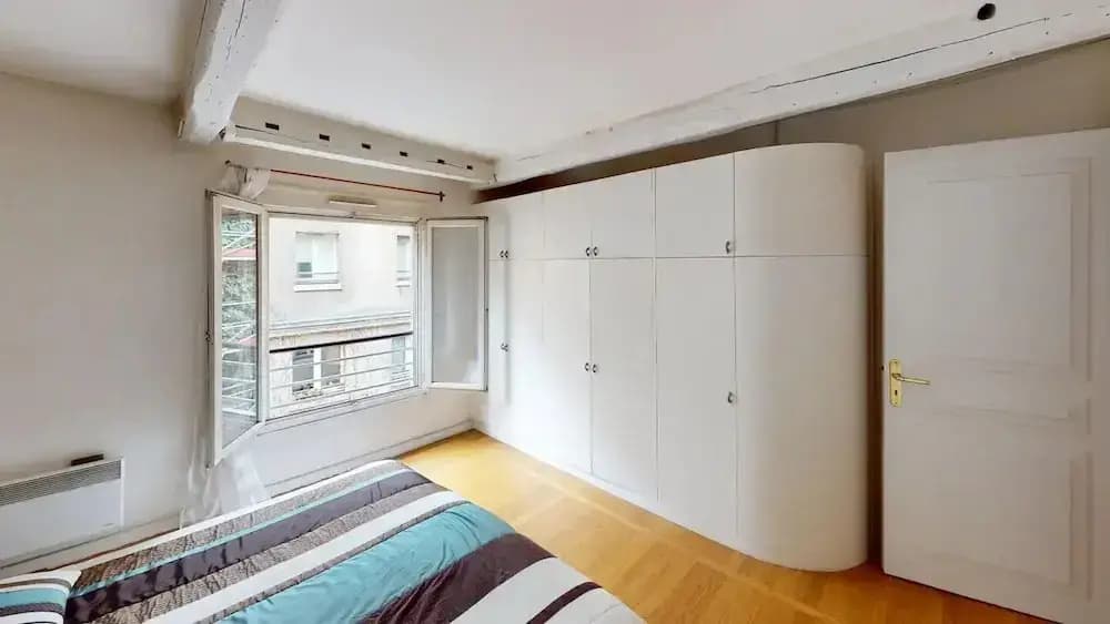 Marais Two Bedroom Haven - Miniature 6