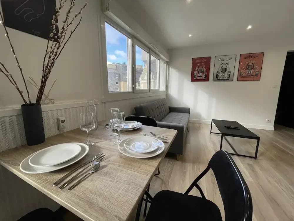 Apartment in Le Mans Near Train Station - Miniature 8