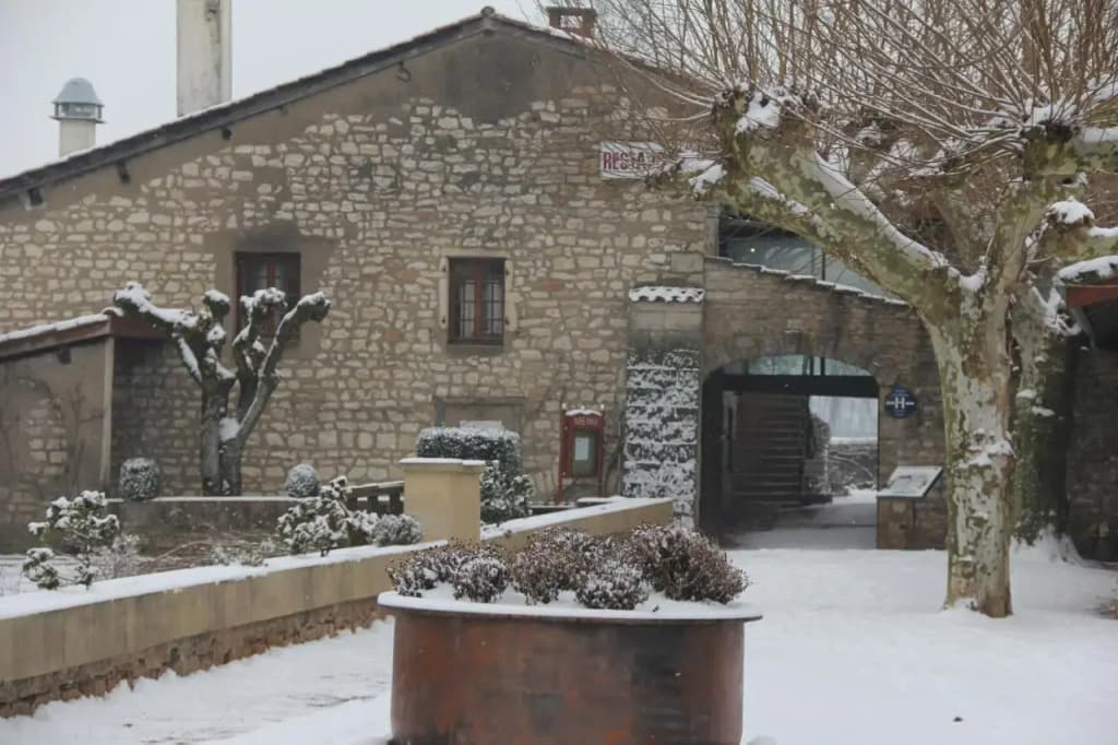 Logis Hôtel Restaurant La Vieille Ferme - Miniature 8