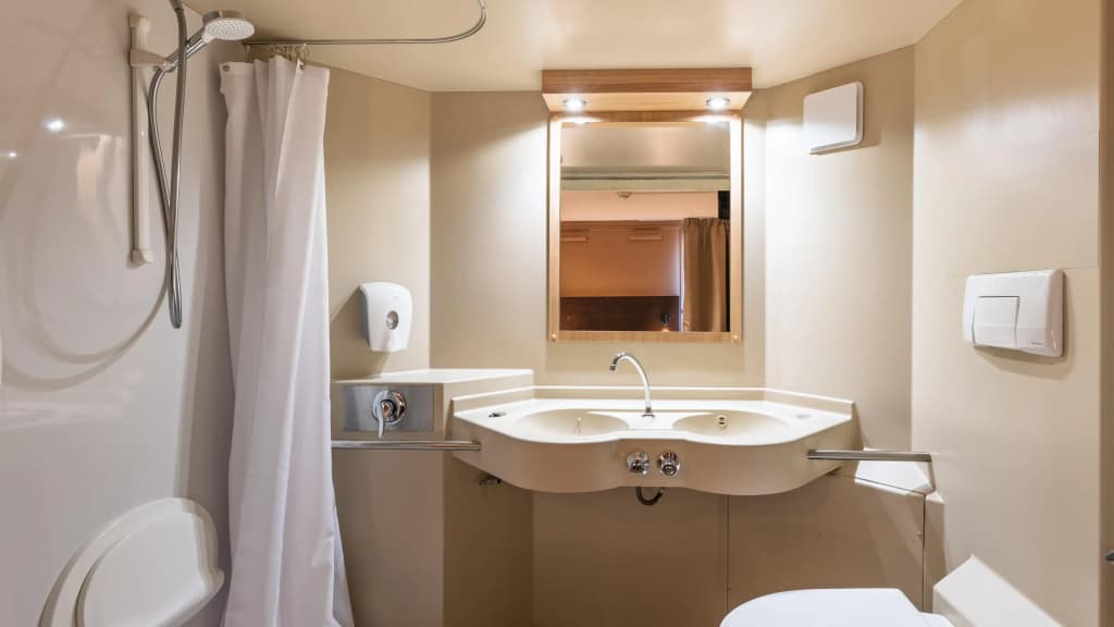 Premiere Classe Bourges (6 kms du centre-ville) - Miniature 8