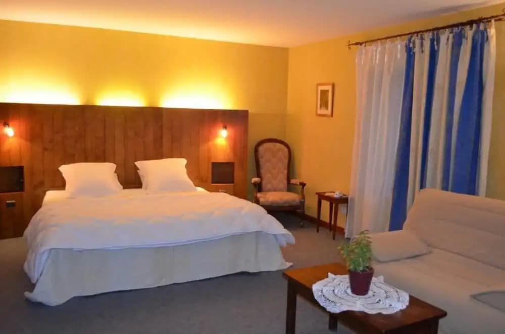 Hôtel de Bourgogne - Photo 4