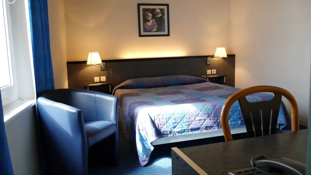 Hôtel Terminus - Photo 3