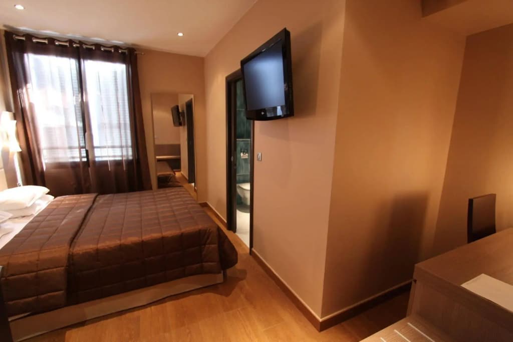 Hotel Chez Charles - Photo 2