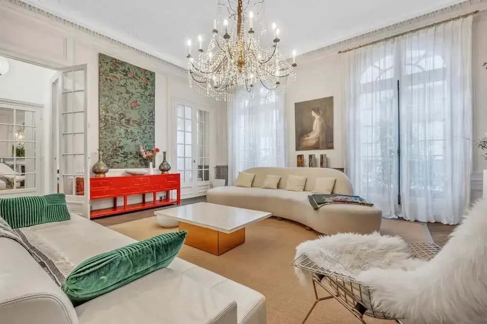 Luxury 5BR House Close to the Arc de Triomphe - Photo 2