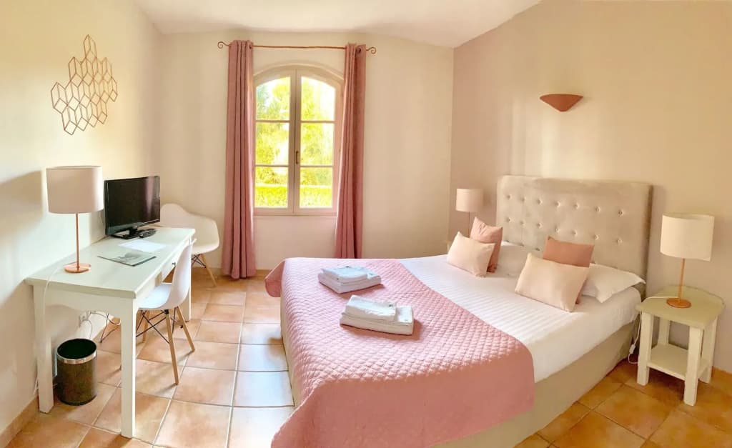Hotel La Bastide Saint Martin - Photo 4
