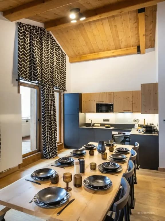 Apartment in La Chapelle Near Ski Lift - Miniature 8