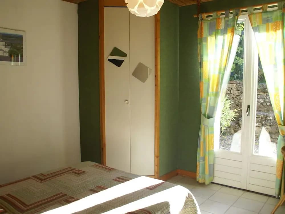 Family Escape in Les Salelles - Photo 3