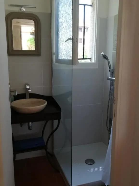 Appartement en résidence privée proche mer - Photo 5